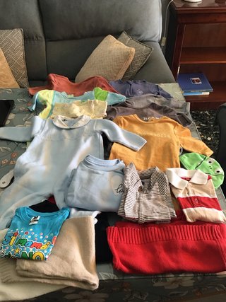 Lote de ropa infantil variada hasta 6 meses