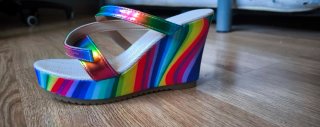 Sandalias cuña arcoíris talla 37 sin estrenar