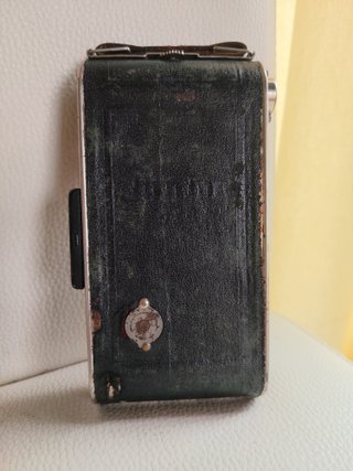 Kodak Six-20 (Modelo A) de 1930 (Reino Unido).