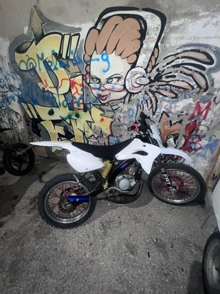 Moto Hispania RYZ Pro