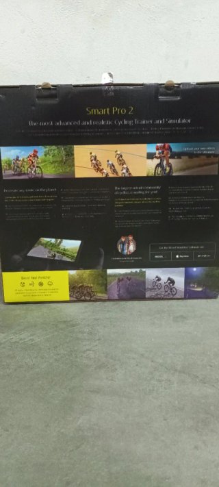 Rodillo BKOOL Smart Pro 2 y cubierta para rodillo