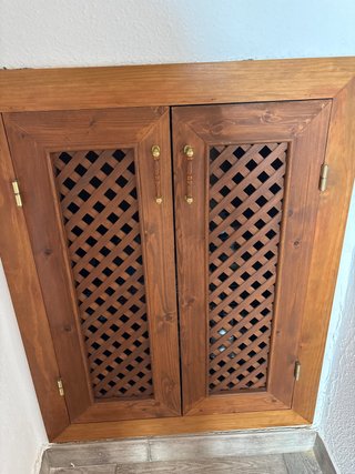 Puertas de madera con celosía