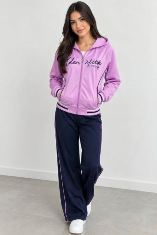 Chándal morado y negro con logo