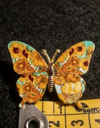 Spilla a forma di farfalla