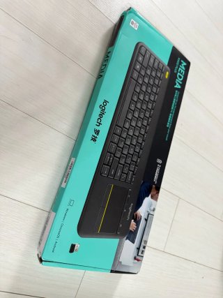 Tastiera Logitech K400 Plus con touchpad