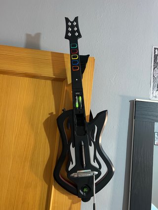 Guitarra Guitar Hero Warriors of Rock Xbox 360