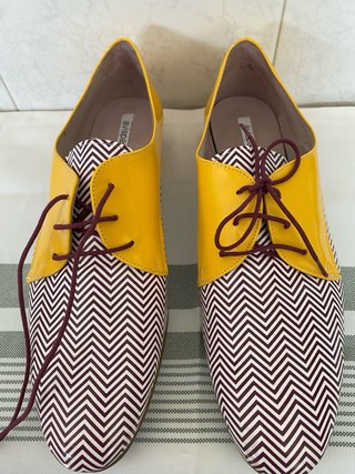 Zapatos Charol Unisex Talla 41.5