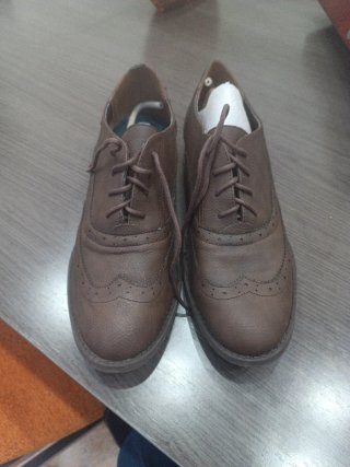 Zapatos de mujer. Marca Mustang