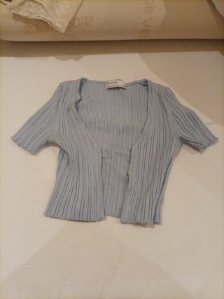 Cárdigan Bershka azul de punto