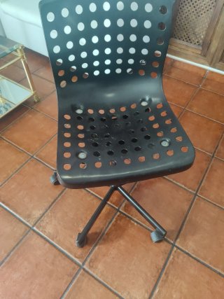 Silla de estudio negra