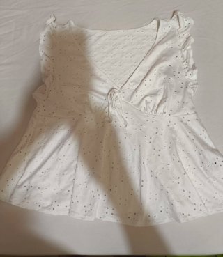 Blusa sin mangas blanca