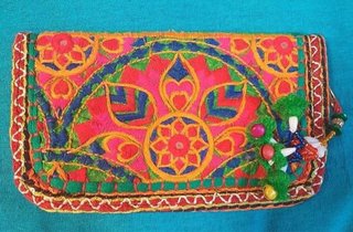 Cartera Artesanal Bordada Multicolor