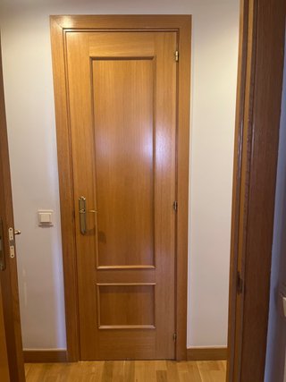 Puerta de Madera Maciza