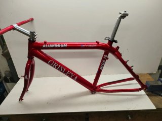 Cuadro y horquilla Grisley  mega 10 Aluminium