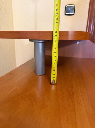 Mesa de ordenador de madera