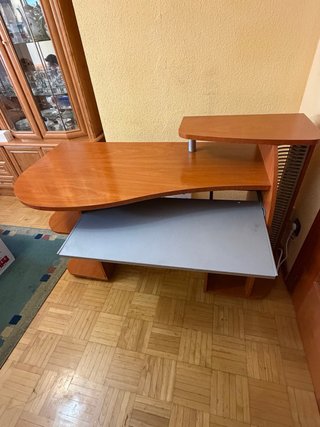 Mesa de ordenador de madera