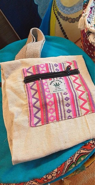 Bolso artesanal de cáñamo