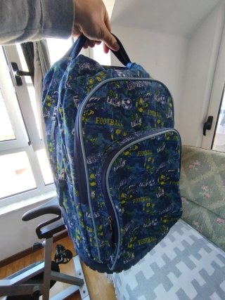 Mochila infantil niño, en perfecto estado