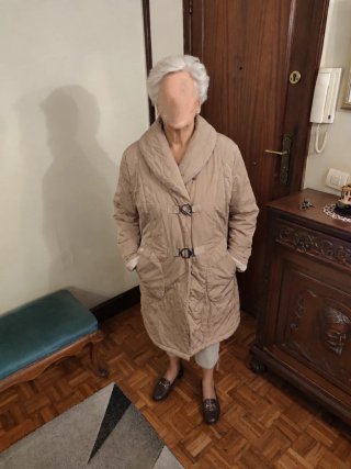 Abrigo acolchado beige