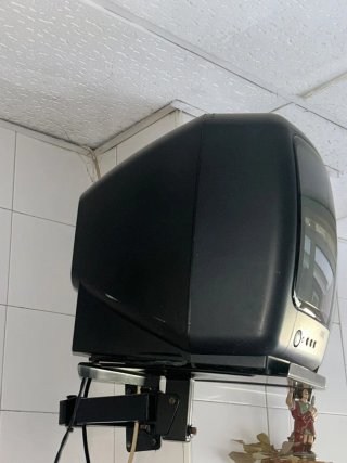 Televisor Antiguo Philips Negro + soporte pared.