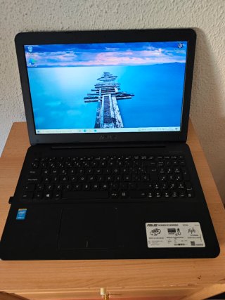Portátil Asus i3 500GB 4GB RAM(Leer la descripción