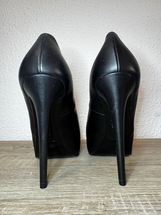 Zapatos de tacón Le Silla negros