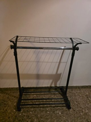 Burro para ropa metálico negro