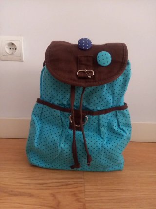 Mochila de cordones con lunares