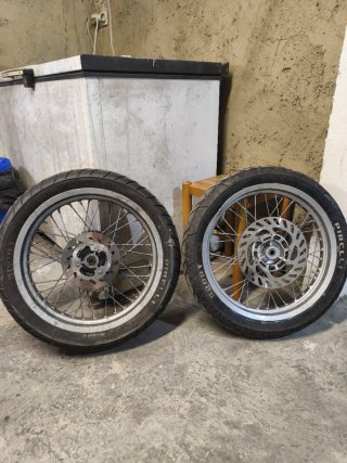 2 ruedas supermotard Yamaha dt50 derbi50