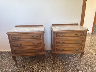 Set de 2 Mesitas de Noche de Madera y Mármol