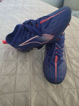 Botas de fútbol Puma talla 33