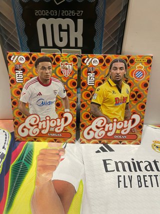 2 Cromos Panini MGK 2026-27