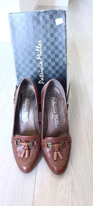 Zapatos Patricia Miller Marrones.