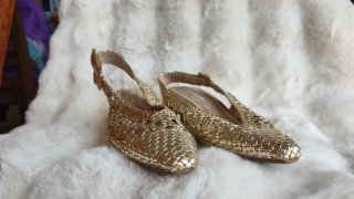 Zapatos Corina Dorados Trenzados con Tacón