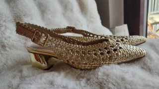 Zapatos Corina Dorados Trenzados con Tacón