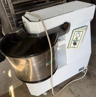 Amasadora 25 Kg Trifásica Fimar