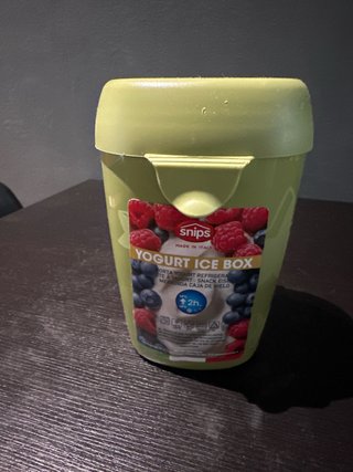 Contenitore refrigerato per yogurt Snips