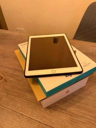 iPad 6ta Generación GOLD.