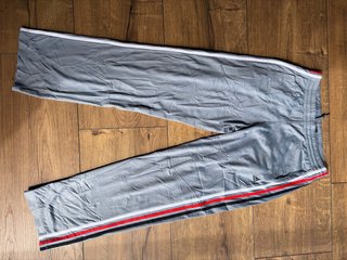 Pantalón de chándal adidas gris