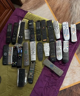 Lote mandos TV Grundig, LG, Panasonic, Philips, Sa
