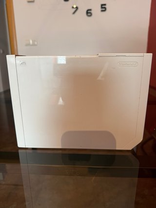 Wii Blanca (Sin mandos ni cable de alimentación)