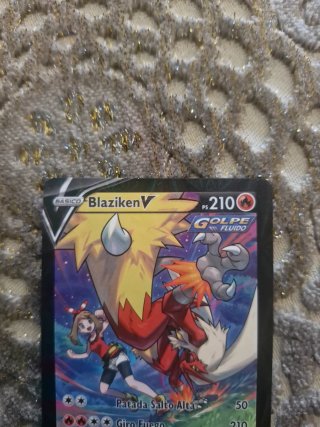 Carta Pokémon Blaziken V