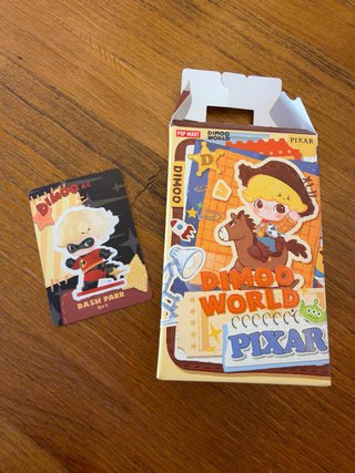 Dimoo World Pixar Caja Sorpresa
