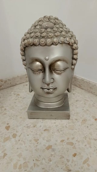 Cabeza de Buda Decorativa Plateada