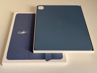 Funda Apple Smart Folio para iPad Pro 13” M4 M5