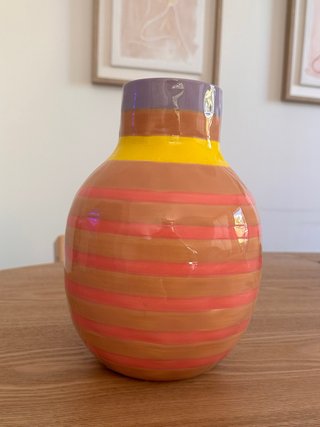 Jarrón de cerámica multicolor