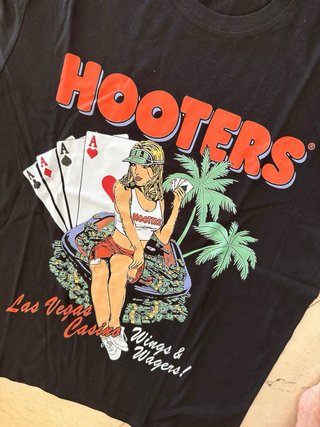 Camiseta Hooters Vintage Negra