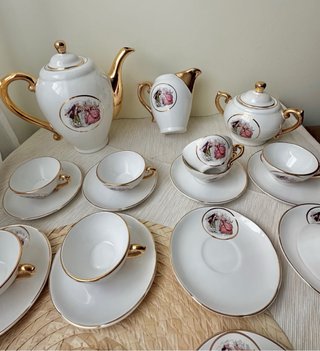 Juego de café de porcelana antiguo