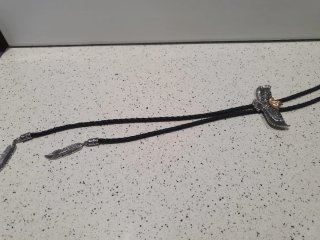 Collana stile cowboy con aquila