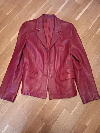 Chaqueta de cuero granate